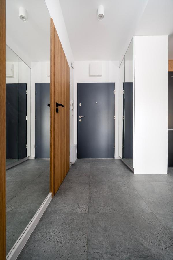 9Th Floor Lodz Manufaktura Apartments With Parking By Rentujemy Εξωτερικό φωτογραφία